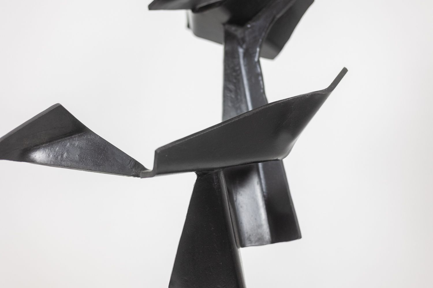 photo furniture Jean Campa. Geometric Sculpture In Polished Metal. 1980s.