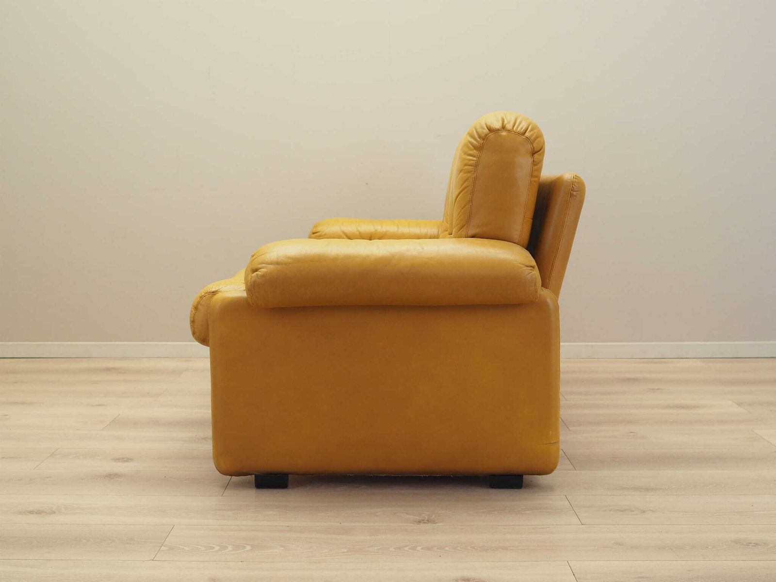 Gele Leren Bank, Italiaans Design, Ca. Jaren 1960, Fabrikant: B&B Italia, Ontwerper: Tobia Scarpa photo Meubels