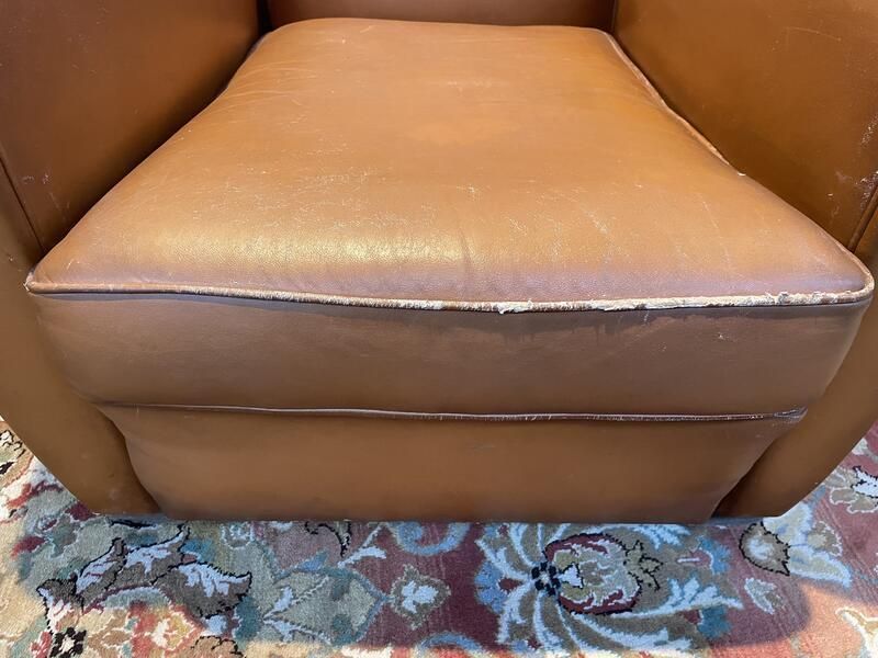 Paire De Fauteuils Club En Cuir Art Déco photo 2630.0