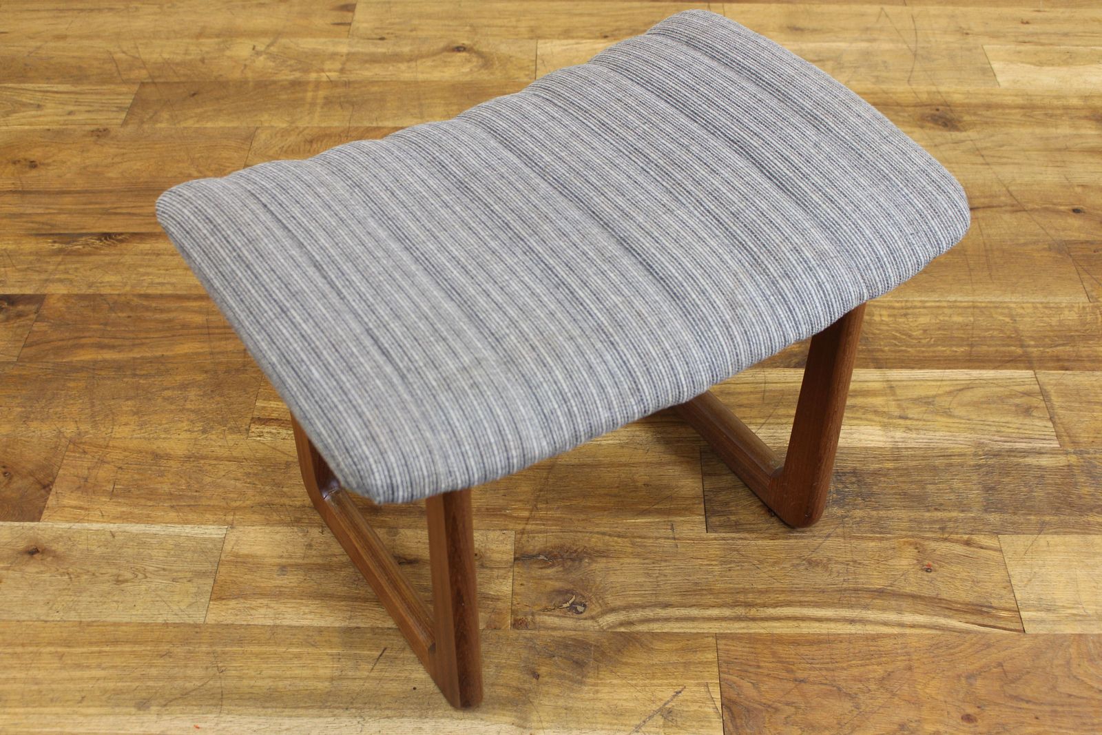 Stylish Uniflex Q Range Stool By Gunther Hoffstead photo 225.0