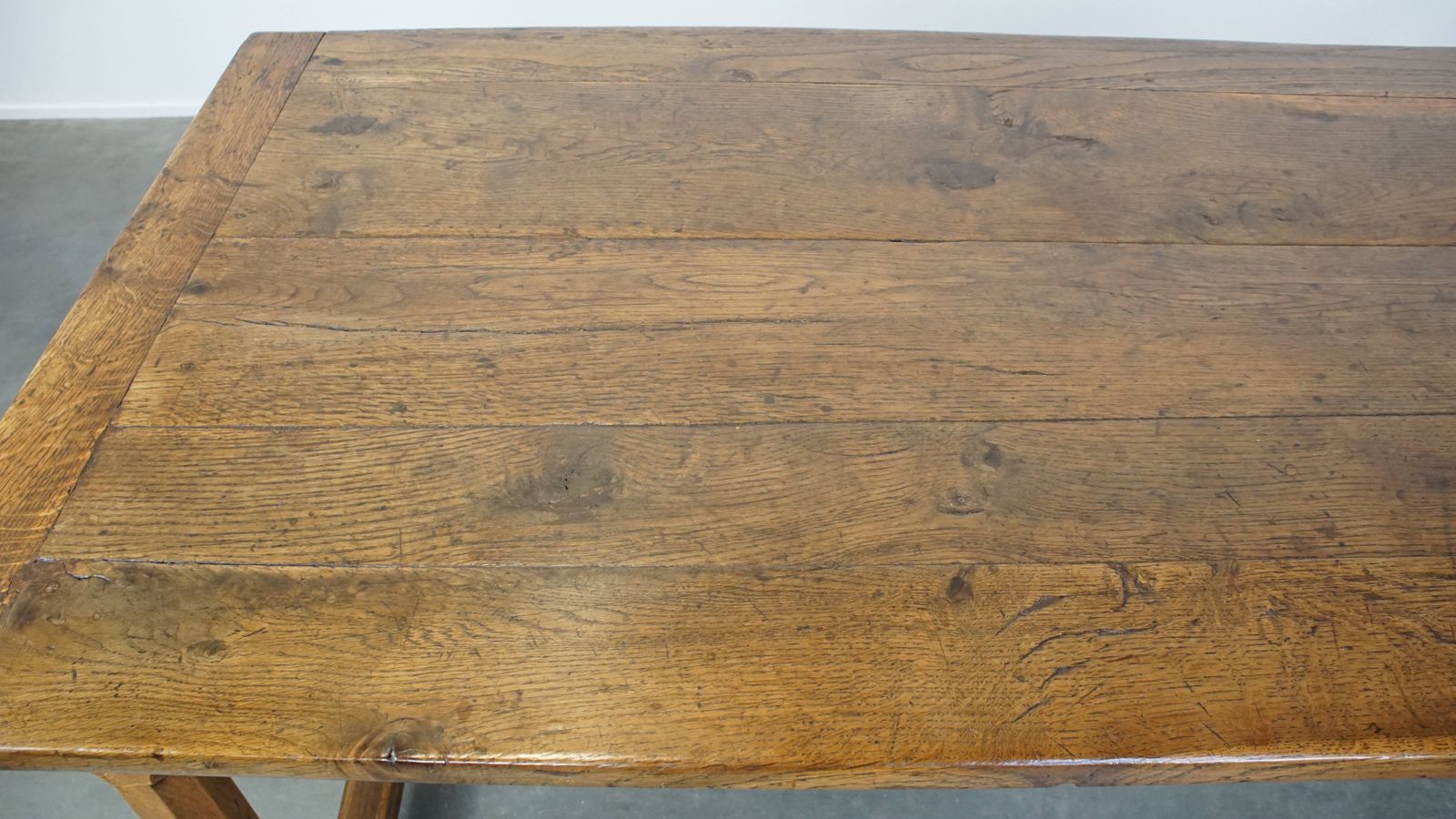 Antieke Franse Boerentafel Van Eiken Met 2 Lades En Authentieke Details photo buy