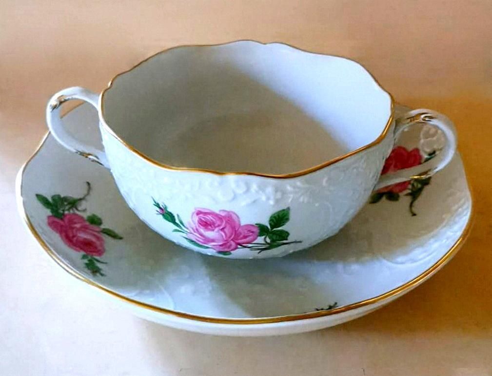 Meissen Porcelain Rare Rose Broth Cups Service And Embossed Decorations 12 Cups photo furniture