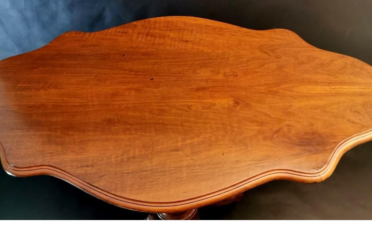 photo vinterior Louis Philippe French Walnut Sail Table