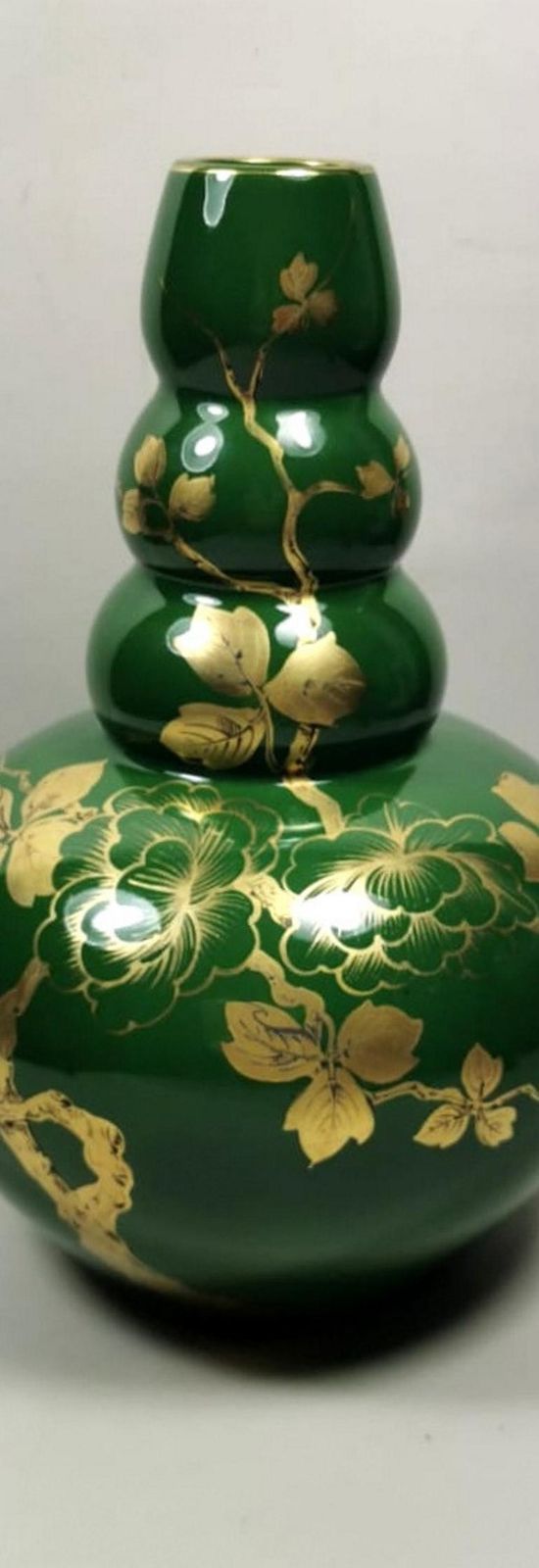 Art Decò Green Enameled Terracotta Vase With Pure Gold Decorations, France photo vinterior
