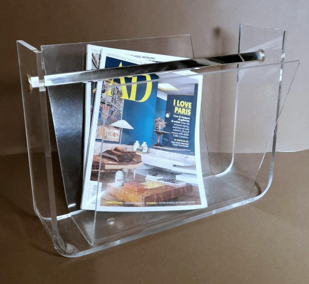 photo vinterior Space Age Style Italian Clear Plexiglass Magazine Rack