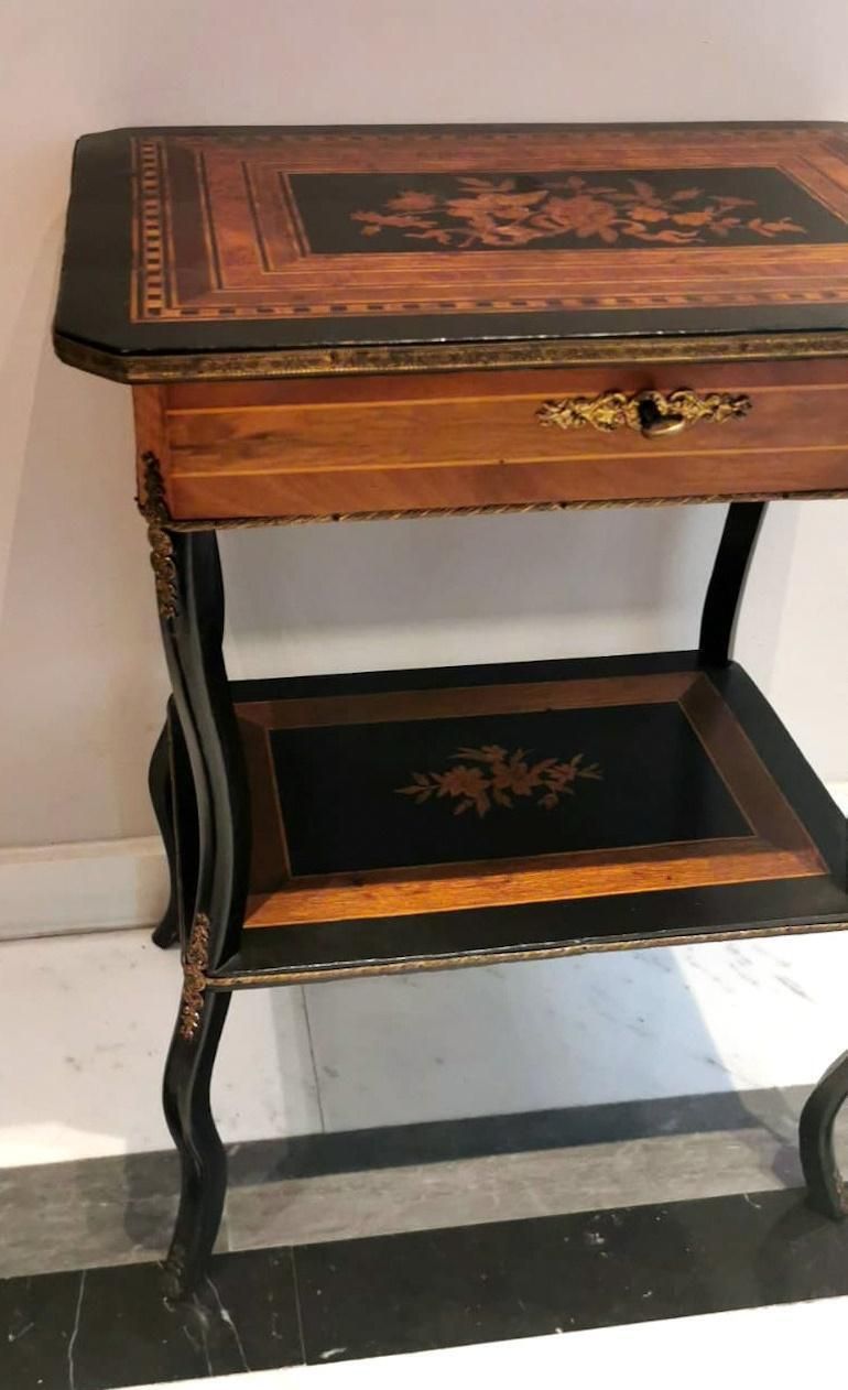 photo furniture Napoleon III Style French Dressing Table With Mirror And Faux Drawer