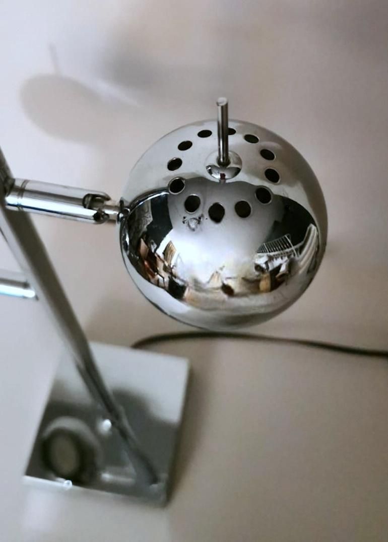 photo furniture Space Age  Goffredo Reggiani Style Italian Chrome Plated Metal Table Lamp