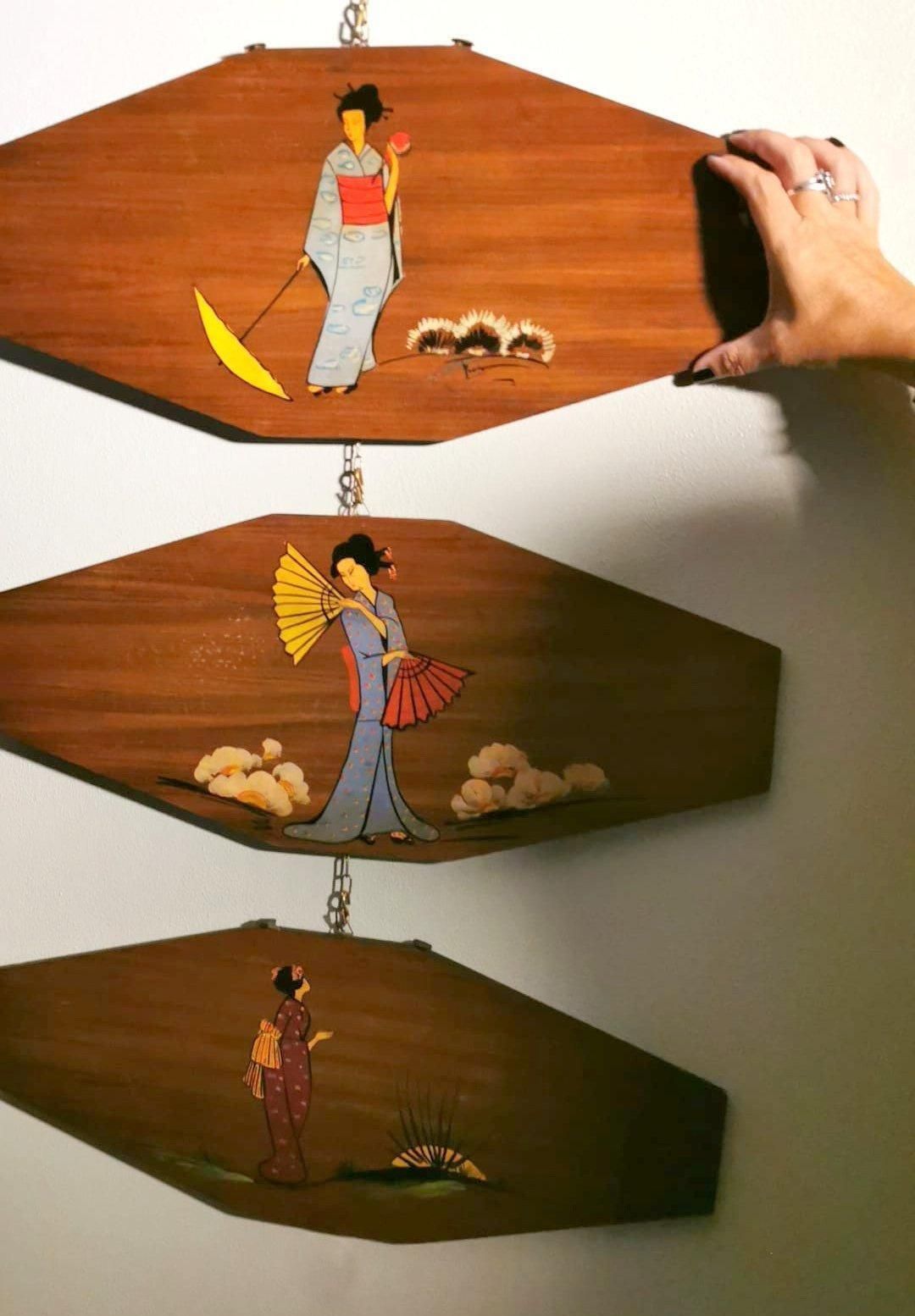 photo vinterior Teak Wood Decorative Panels With Japanese Kimono Figures