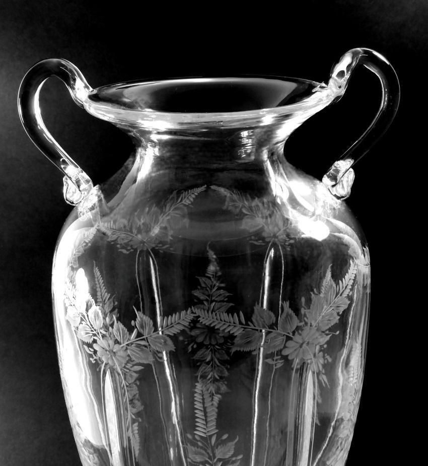 Louis XVI Style Large Italian Crystal Amphora With Engraved And Swan Handles photo buy