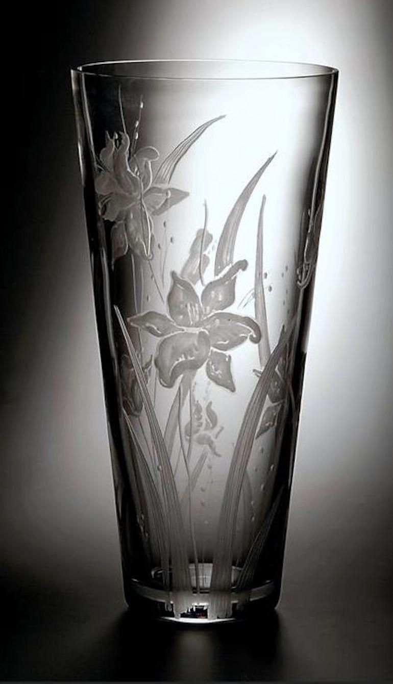 Italian Cut And Ground Crystal Vase With Flower Decoration photo Home Decor