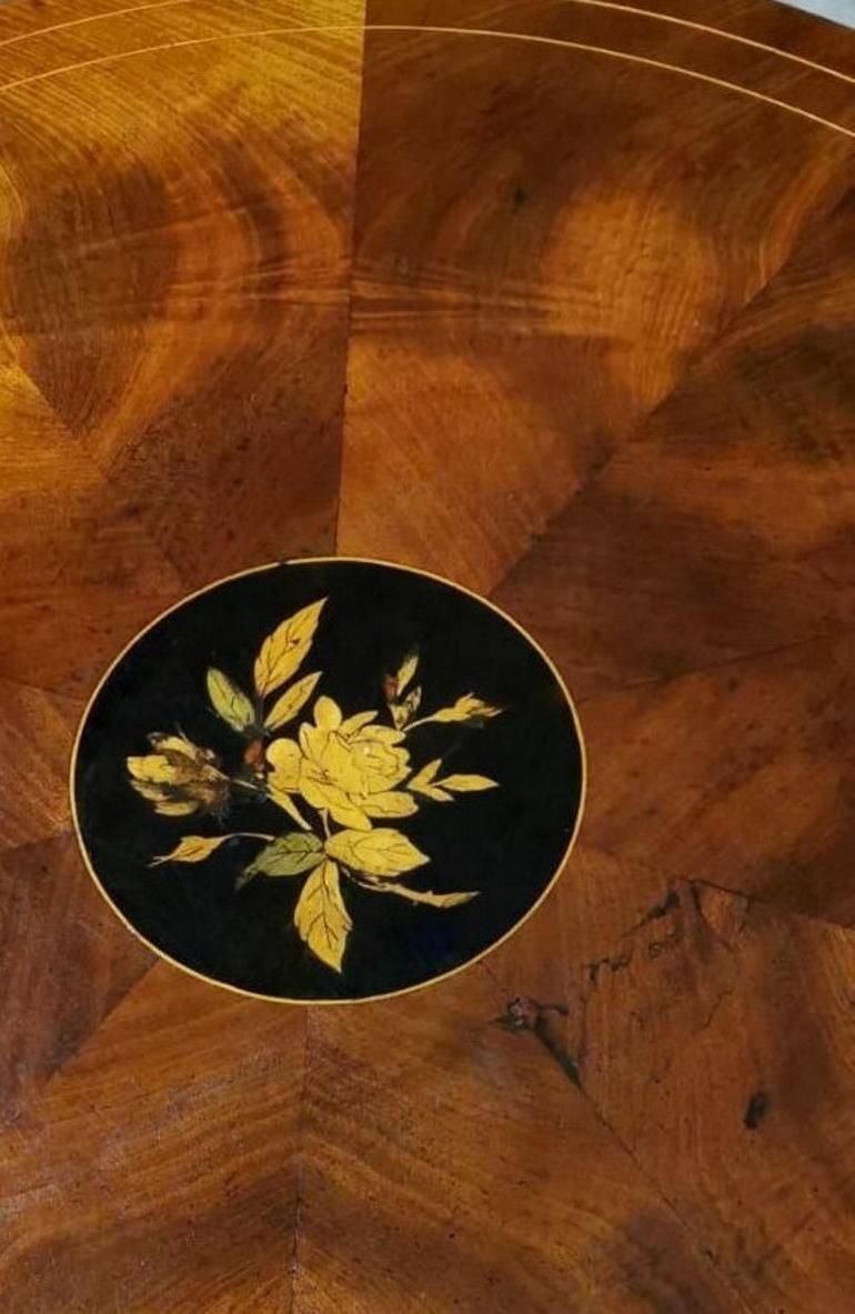Louis Philippe Style Feather Walnut Coffee Table With Tripod North Italy photo vintage