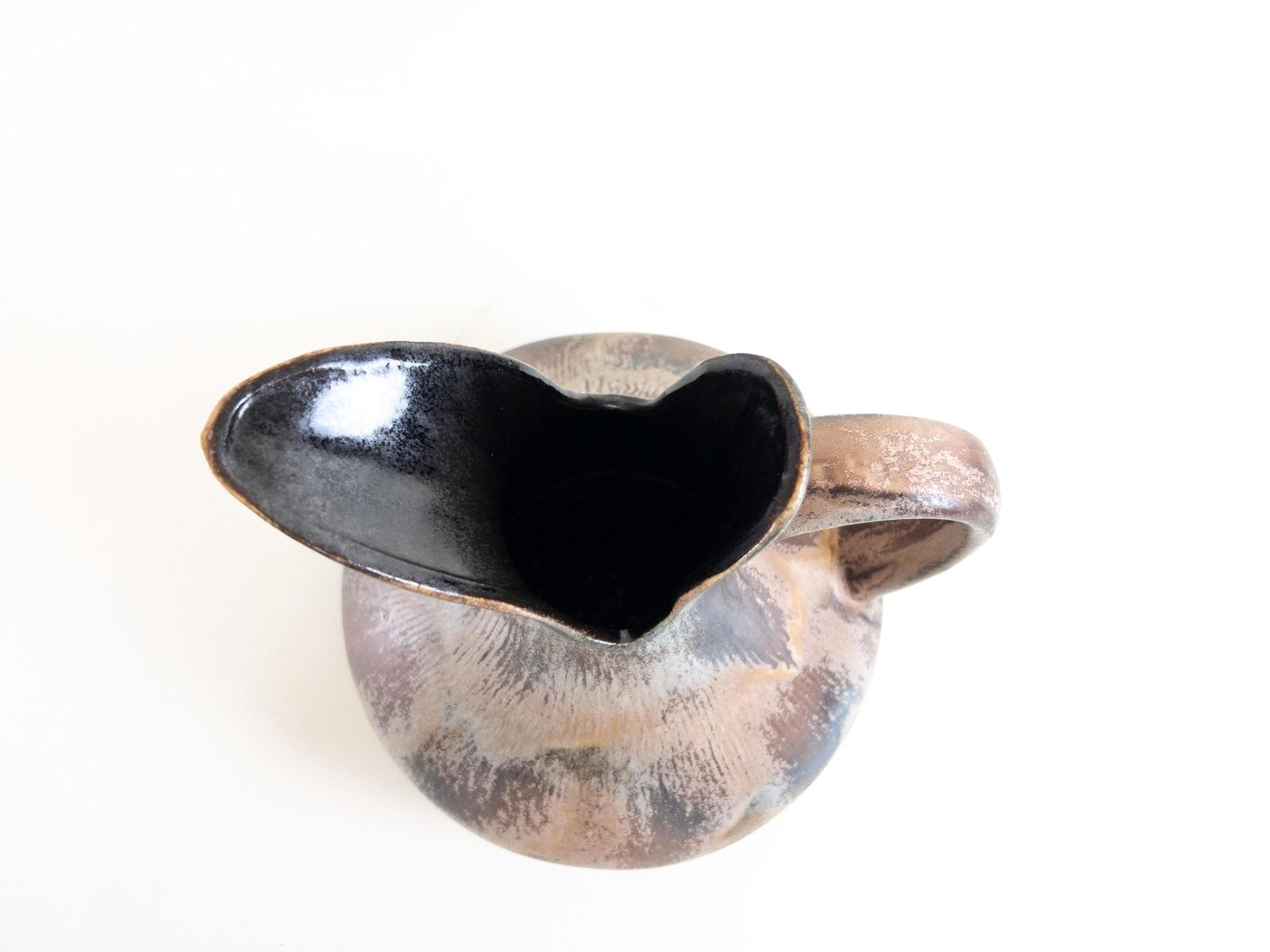 photo furniture Large Dümler And Breiden Vase With Handle   West German Pottery   Earthy Toned Dramatic Beak Opening Vase   D & B 057 30