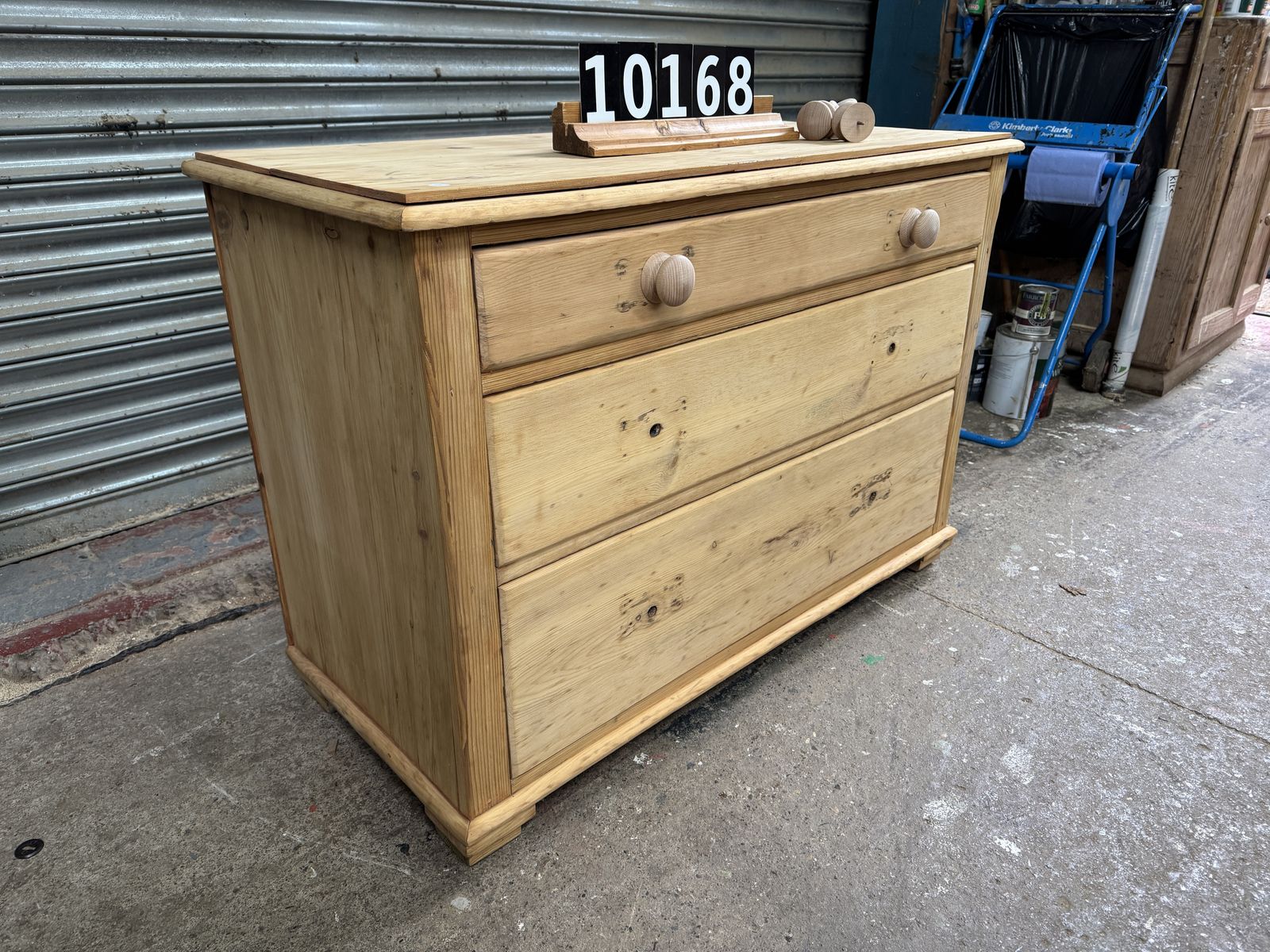 3 Drawer Chest Of Drawers   Antique English Piece photo Furniture