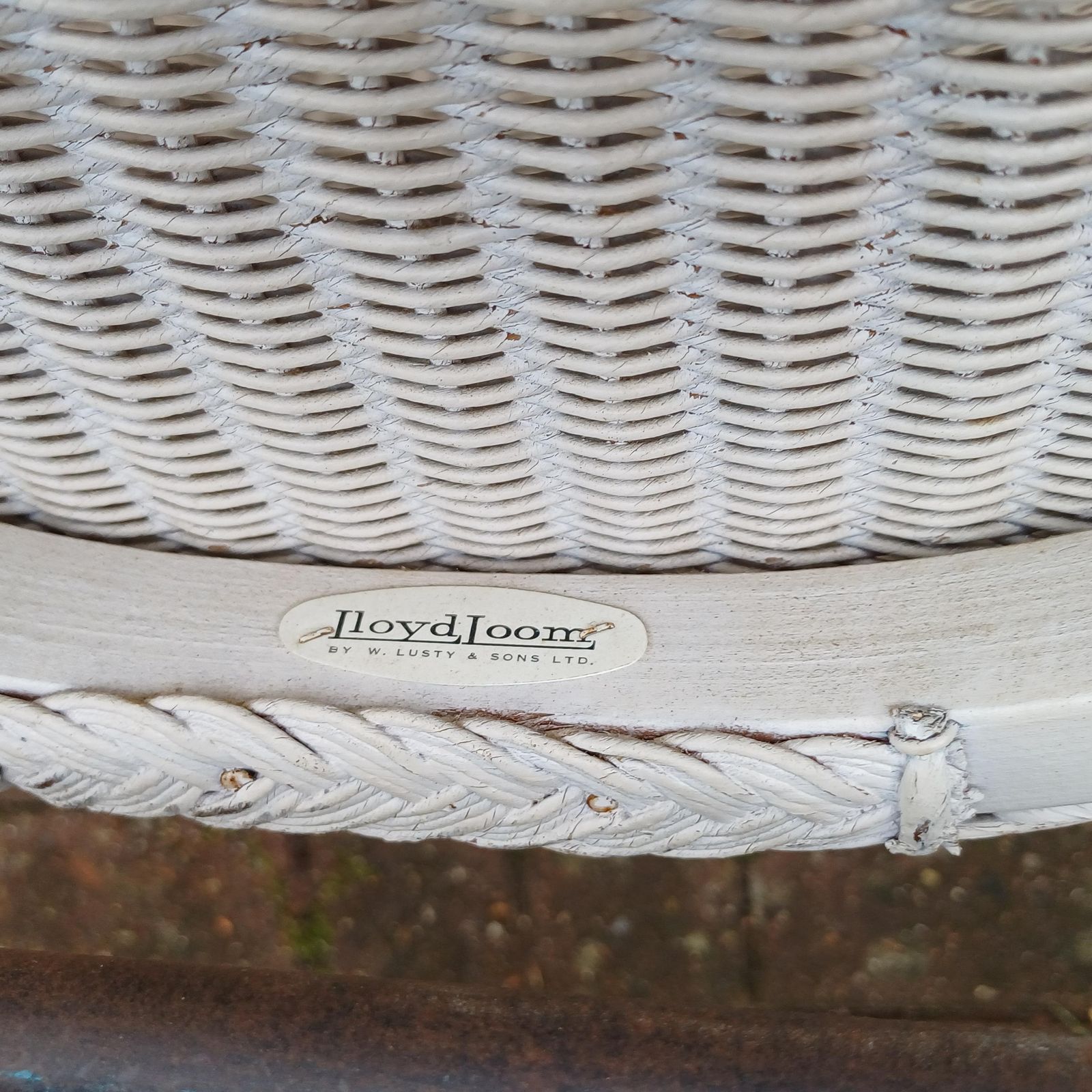 Lloyd Loom Mid Century White Wicker Cocktail Basket Weave Chair, On Black Metal Legs, Labelled photo furniture
