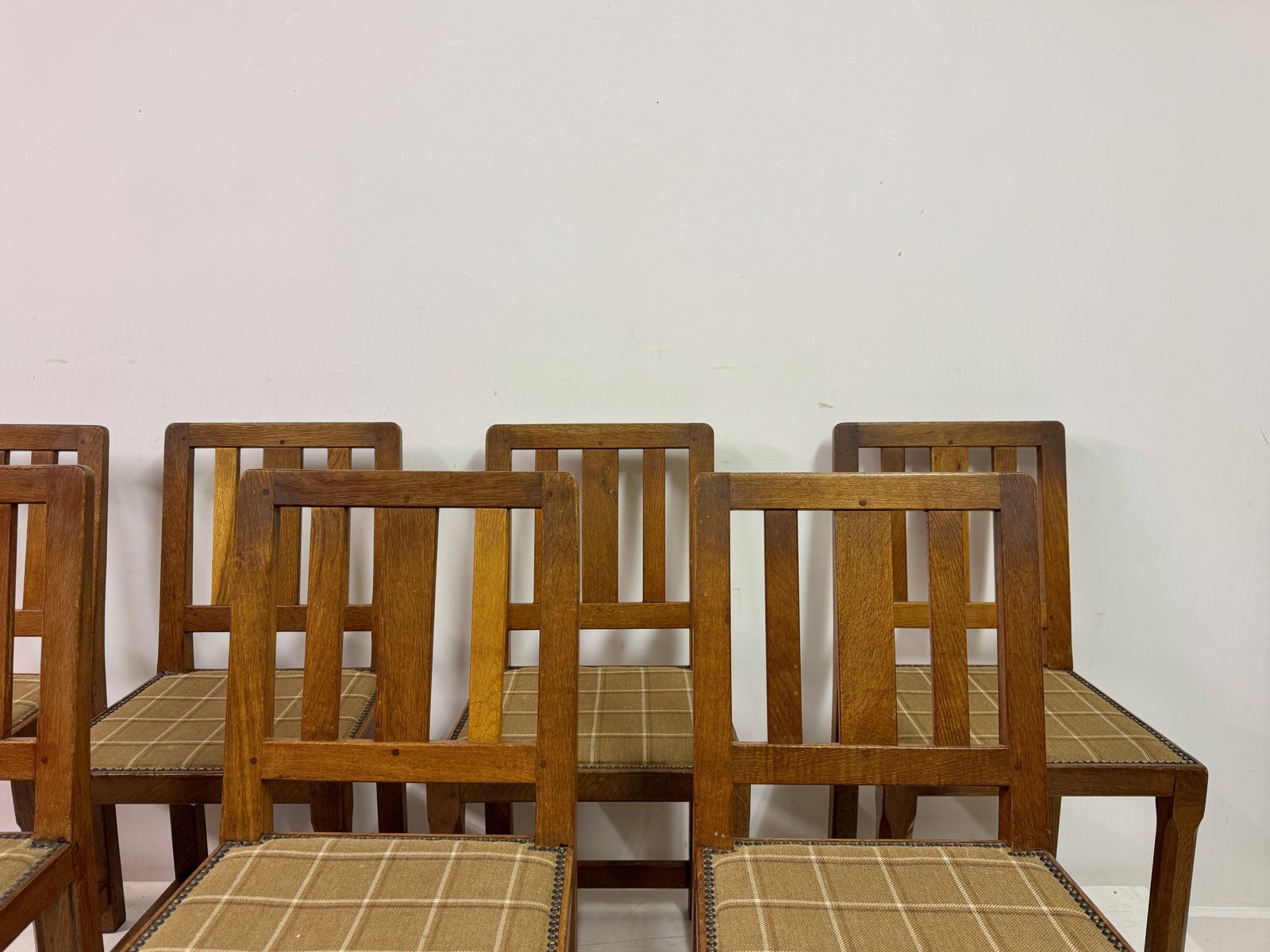 1895.0 Set Of Seven Arts And Crafts Oak Dining Chairs photo