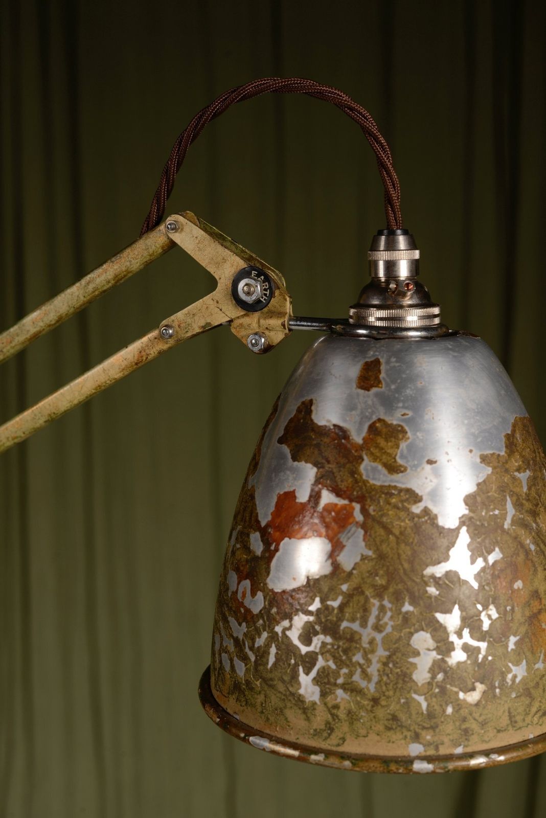 A Herbert Terry 1209 Anglepoise Trolley Floor Lamp In Original Scumble Paint   C.1935 photo vinterior