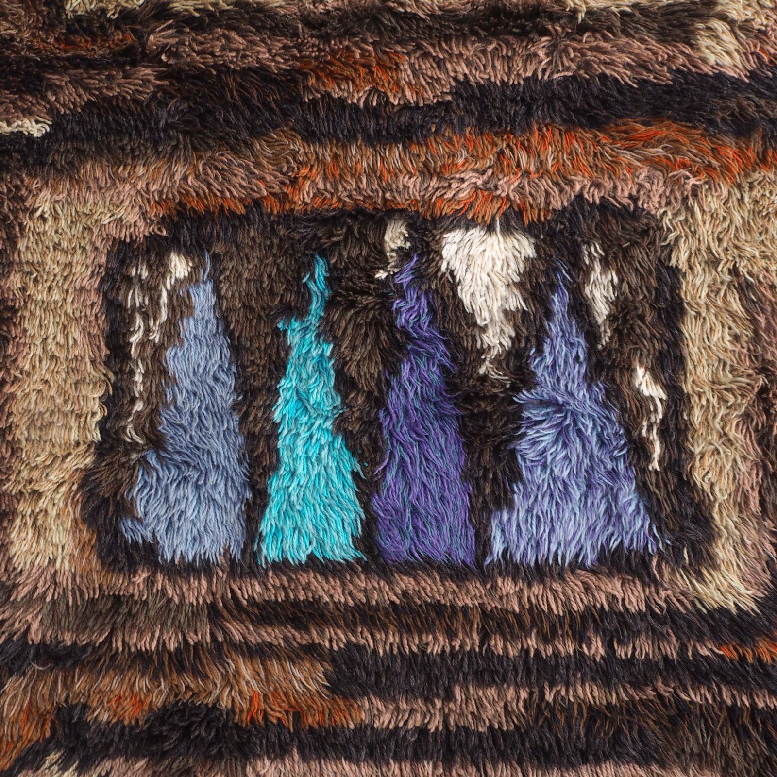 "Bali" Swedish Modern Hand Knotted Rya Pile Rug photo furniture