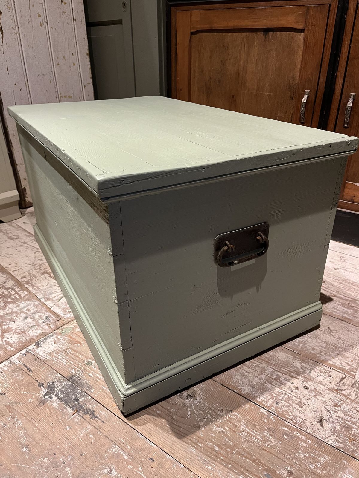 Victorian Pine Blanket Chest Painted In Green Lichen Eggshell Paint photo 225.0