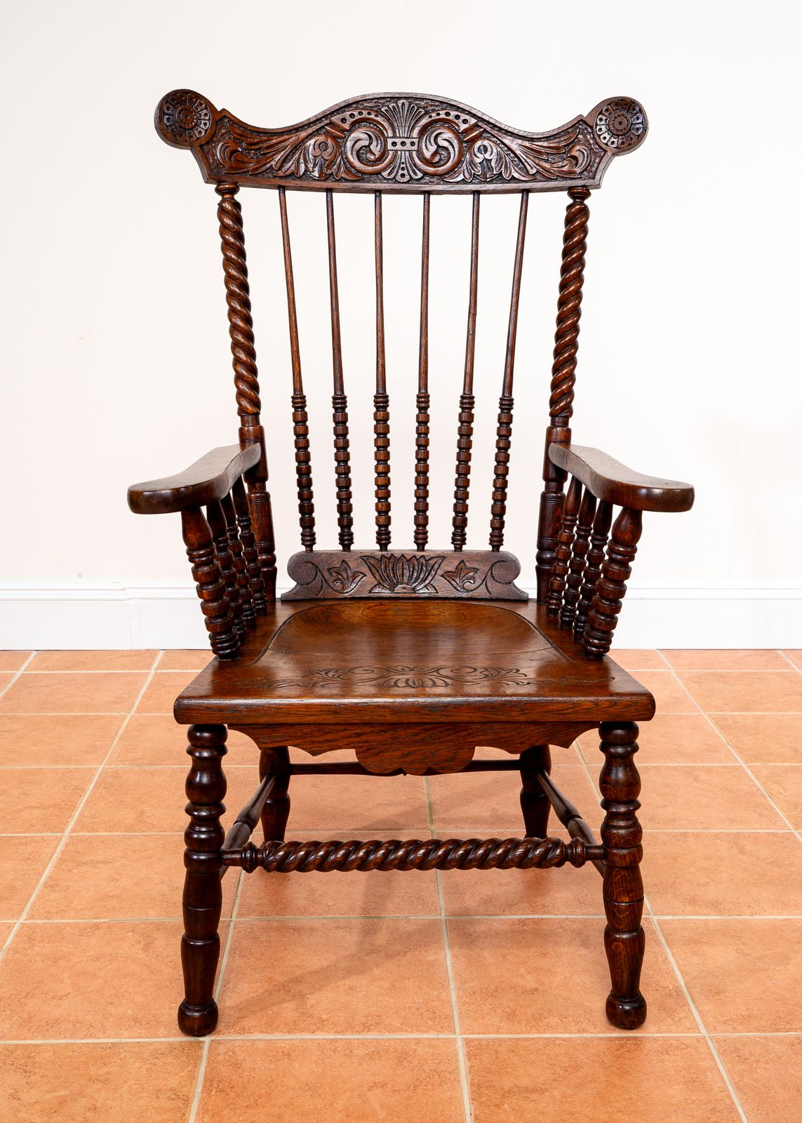 1750.0 Impressive Antique Oak Windsor Chair Country House Statement Fan Back Fireside Grandfather Armchair Ornate Decorative Carver Hall Throne Chair photo