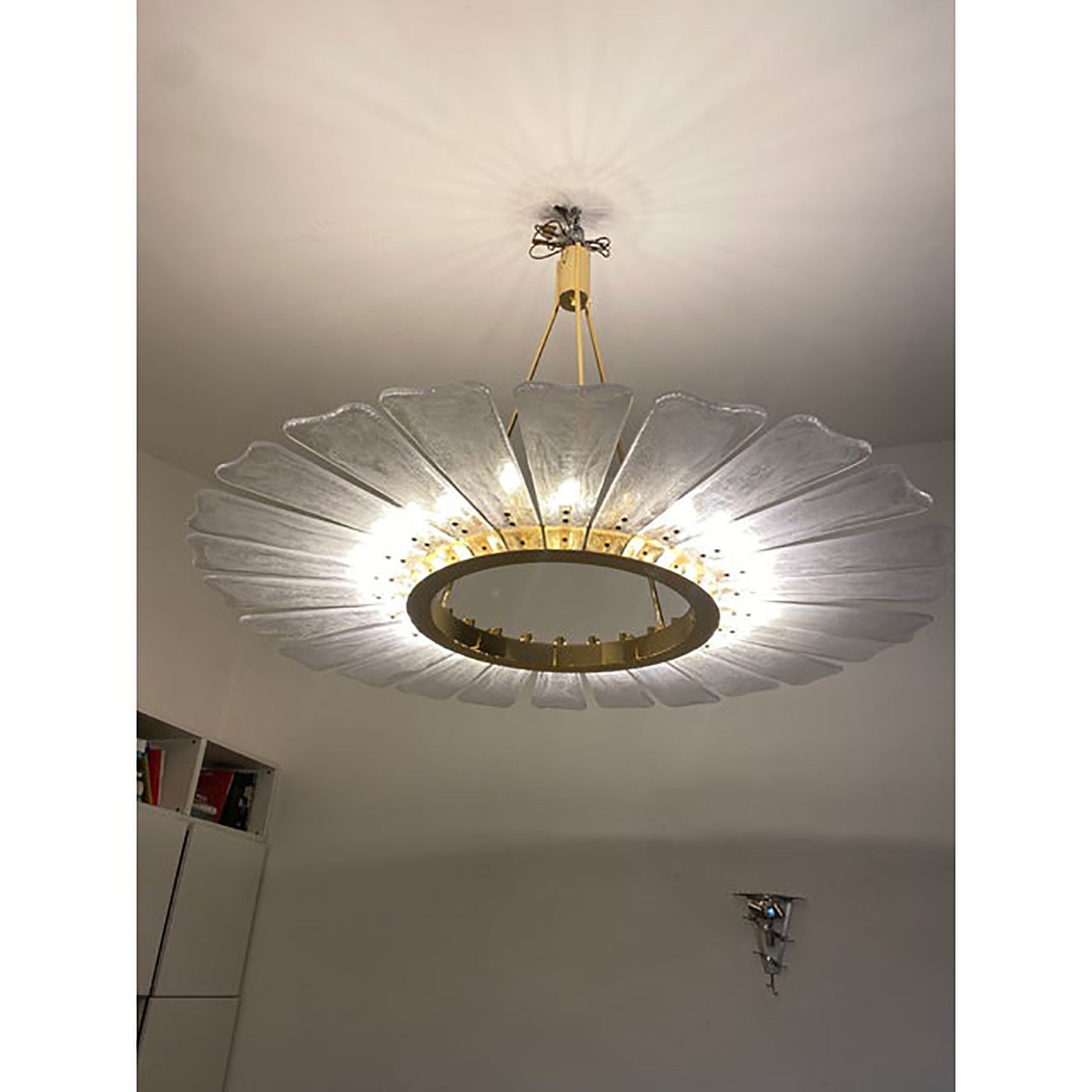 Contemporary Venied White "Marguerite" Murano Style Glass Gold Chandelier photo 16800.0