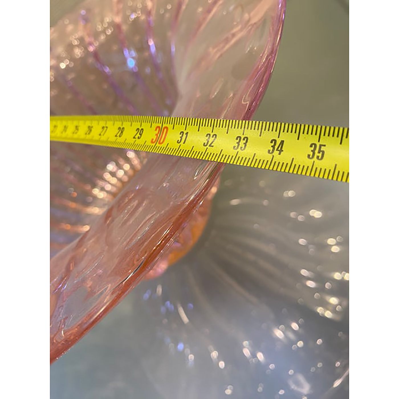 photo furniture Murano Style Glass Pink Vase With Gold And Bubble Air Round Shape