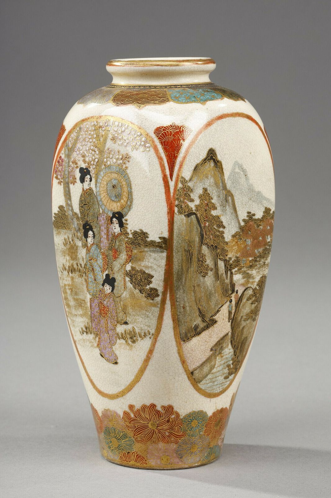 Small Satsuma Porcelain Vase From Japan, Meiji Period (1868 1912).