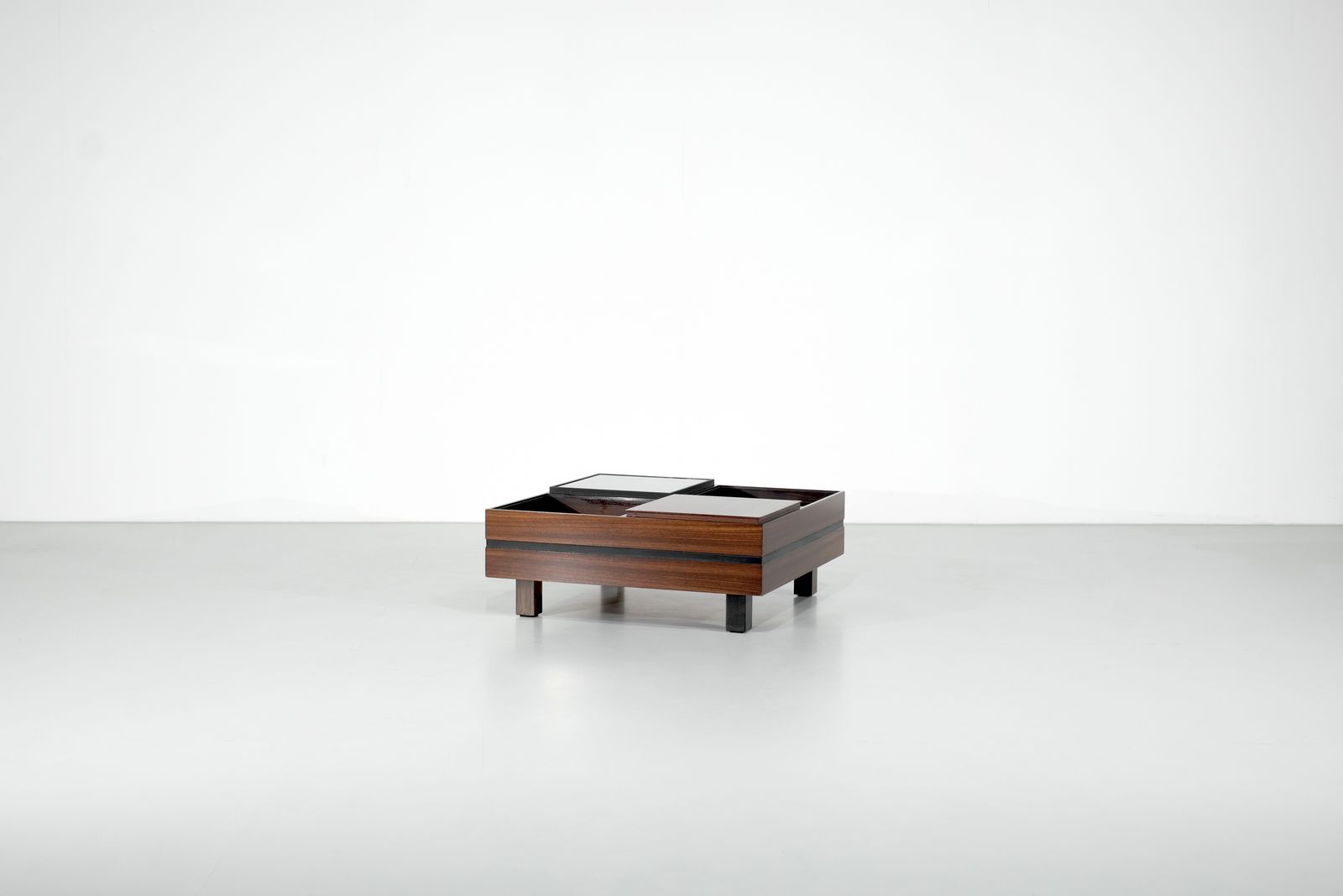 photo furniture Coffee Table By Carlo Hauner For Forma Italy 1960's.