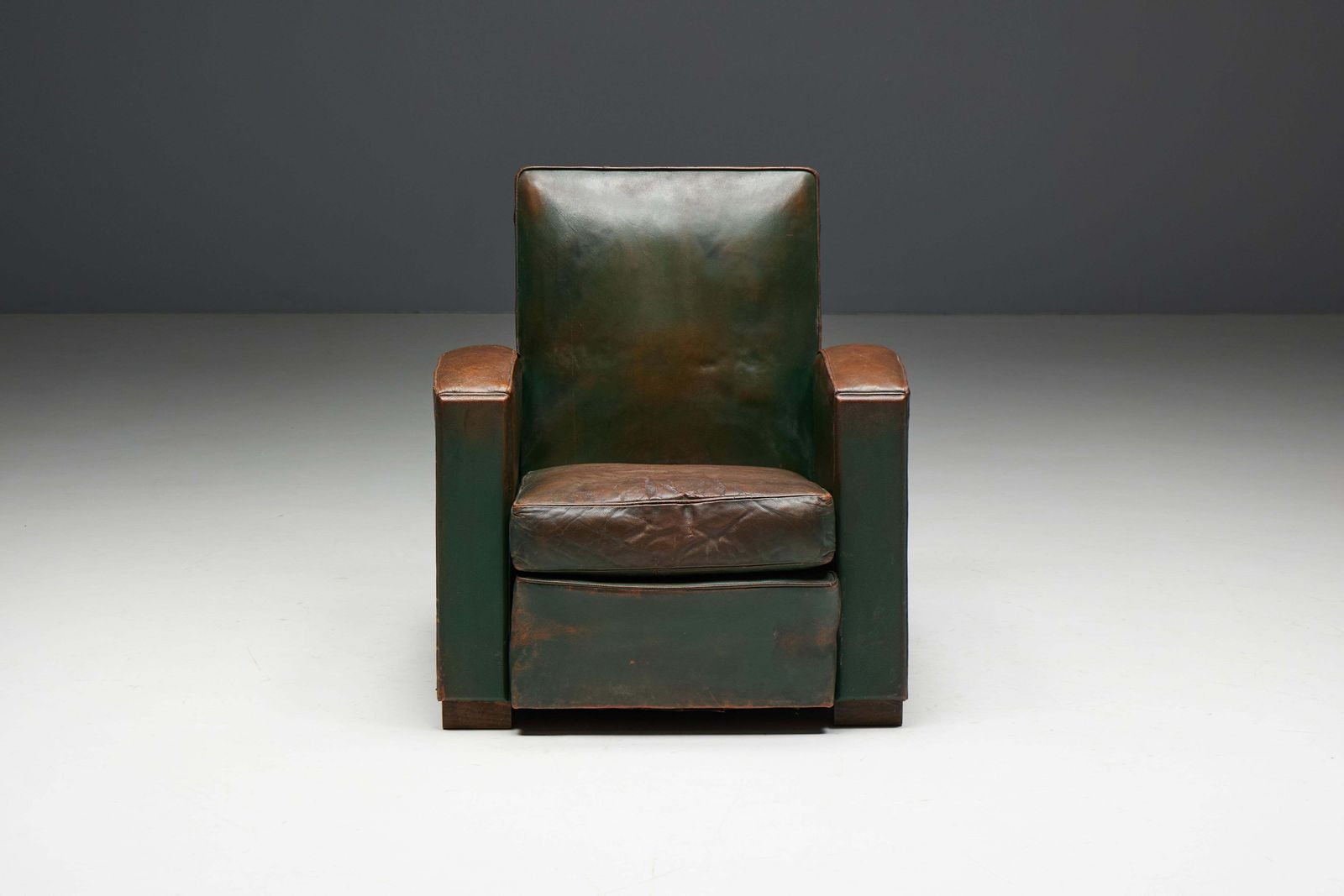 photo vinterior Art Deco Leather Club Chairs, France, 1930s