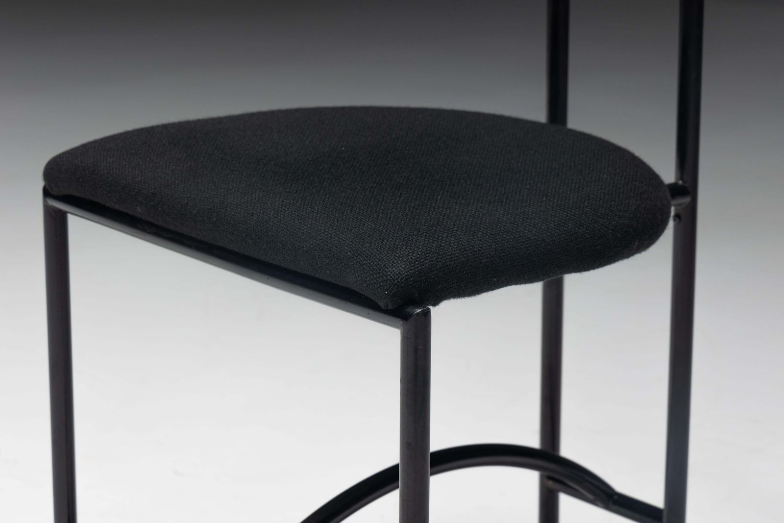 photo vinterior Postmodern "Tokyo" Dining Chairs By Rodney Kinsman For Bieffeplast, Italy, 1980s