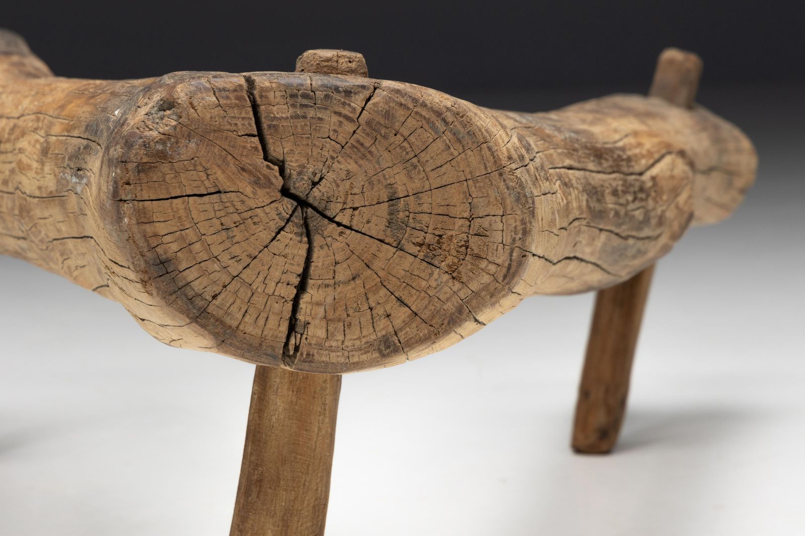 photo vinterior Wabi Sabi Primitive Tripod Stool, France, 18th Century