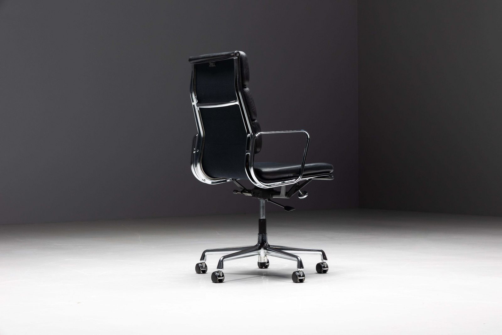 photo for sale Office Chair Ea216 By Charles And Ray Eames For Vitra, Germany, 1960s