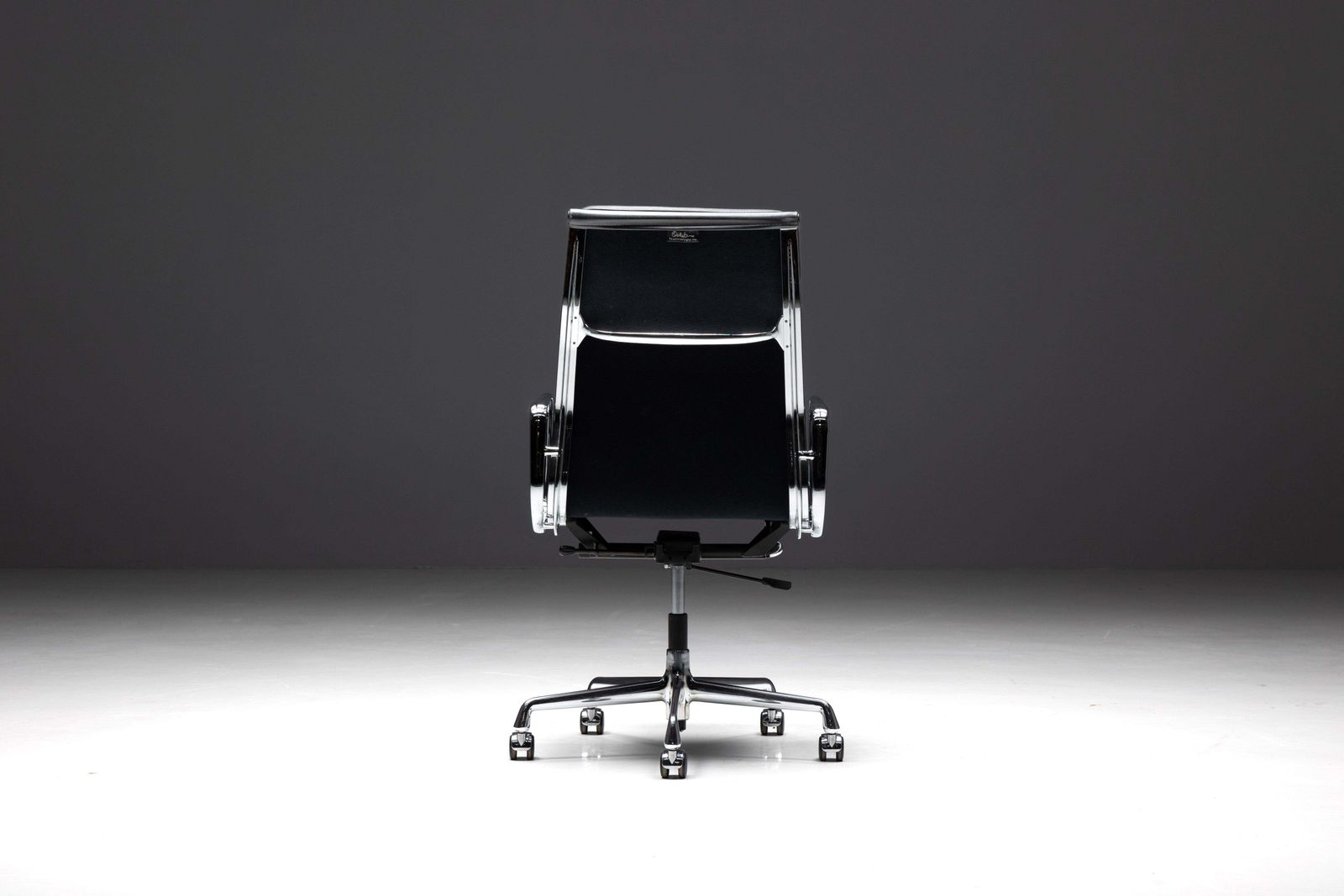Furniture Office Chair Ea216 By Charles And Ray Eames For Vitra, Germany, 1960s photo