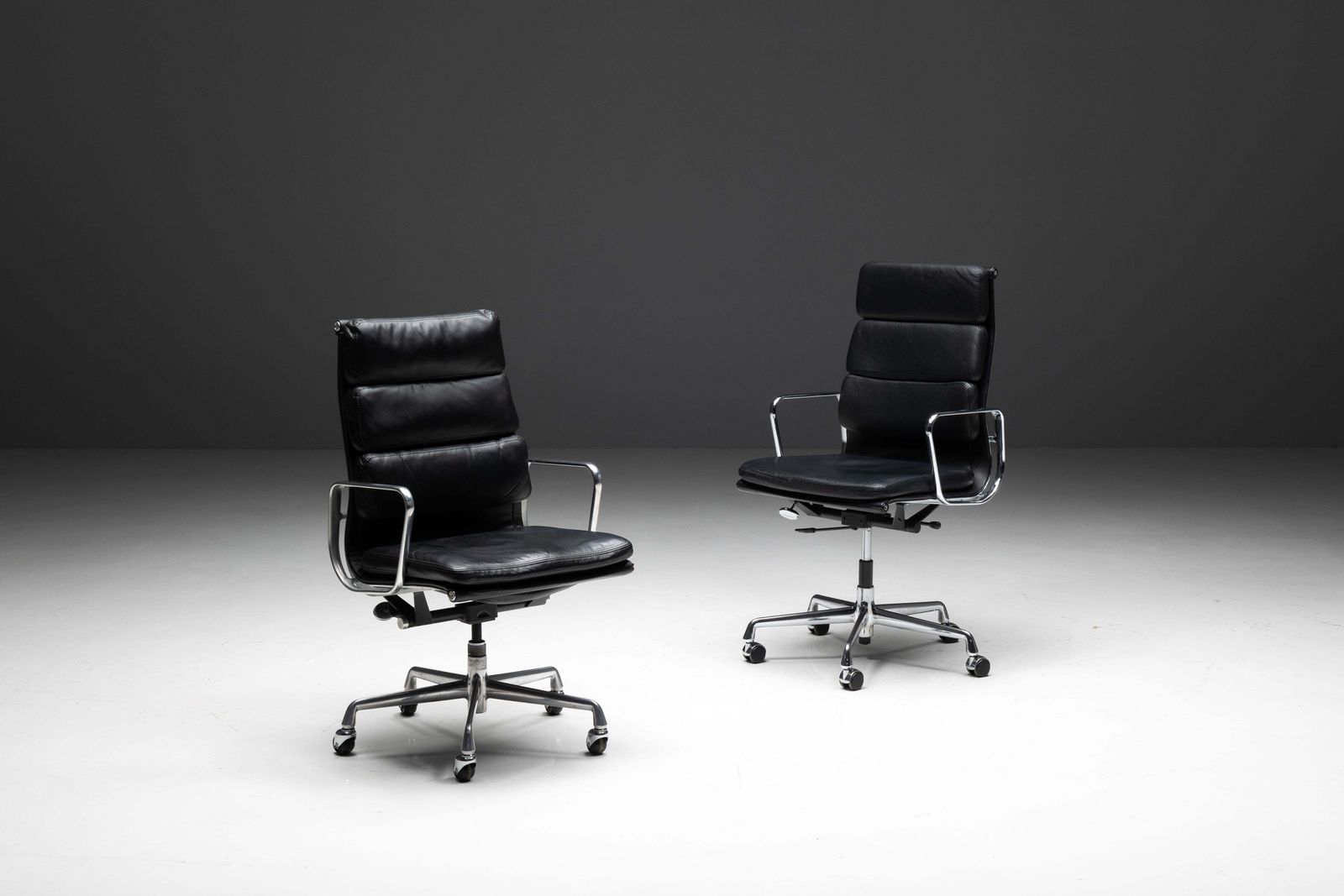 2612.0 Soft Pad Office Chair By Charles And Ray Eames For Herman Miller, Us, 1960s photo
