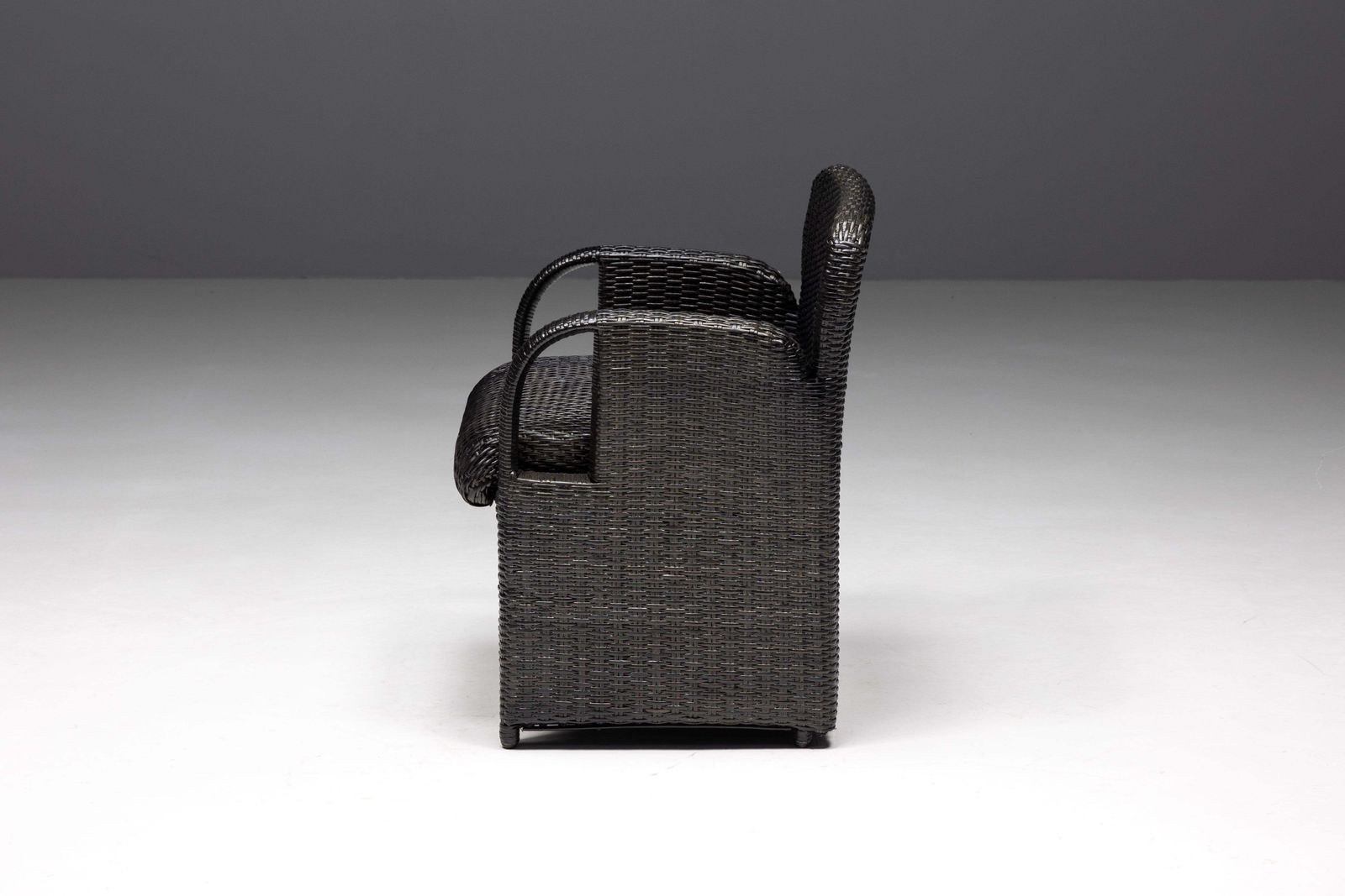 photo vintage Armchairs 'Tlinkit' By Gae Aulenti For Tecno, Italy, 1990s