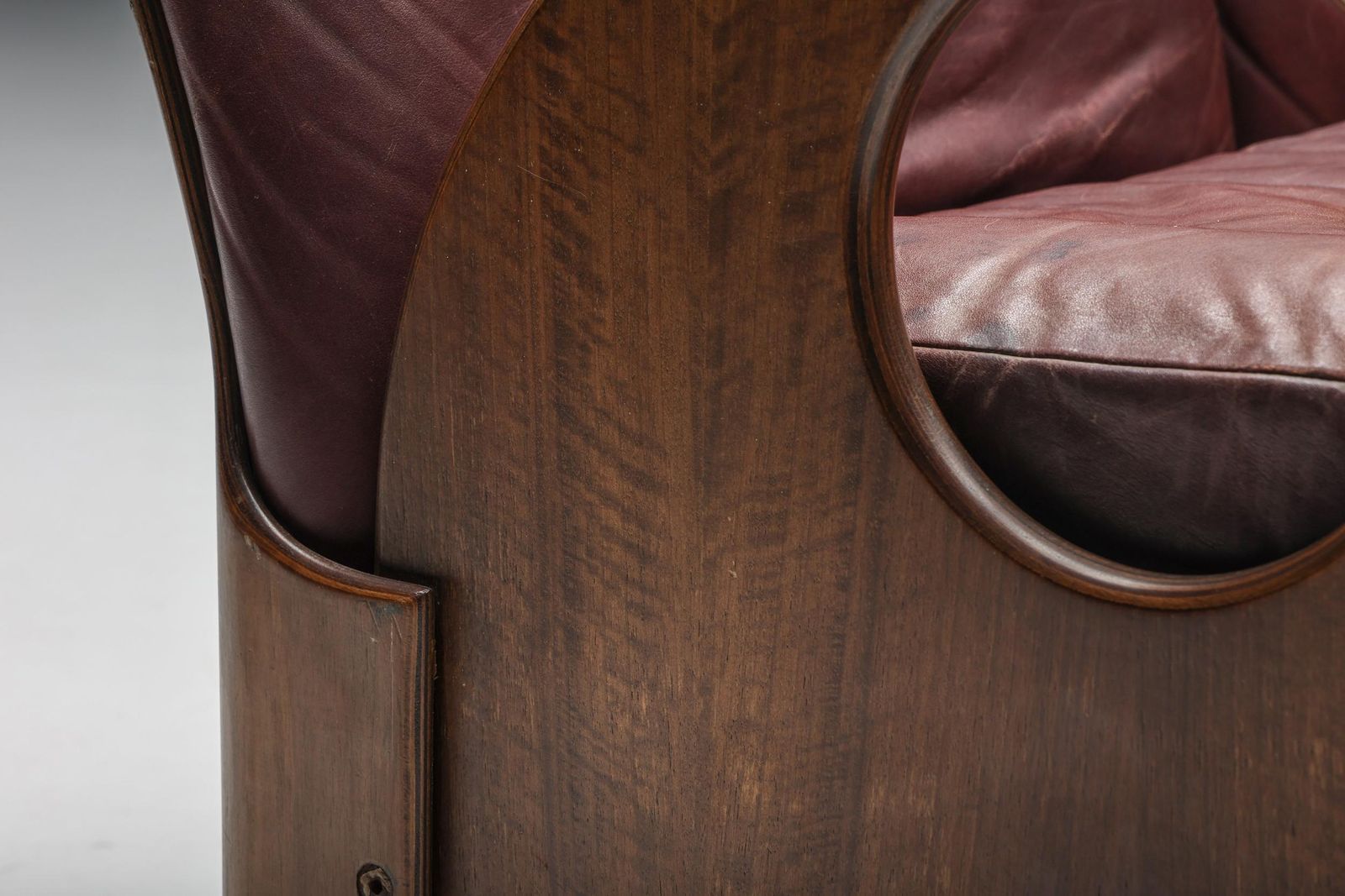 Three Seater 'Arcata' By Gae Aulenti, Walnut And Burgundy Leather, 1968 photo vintage