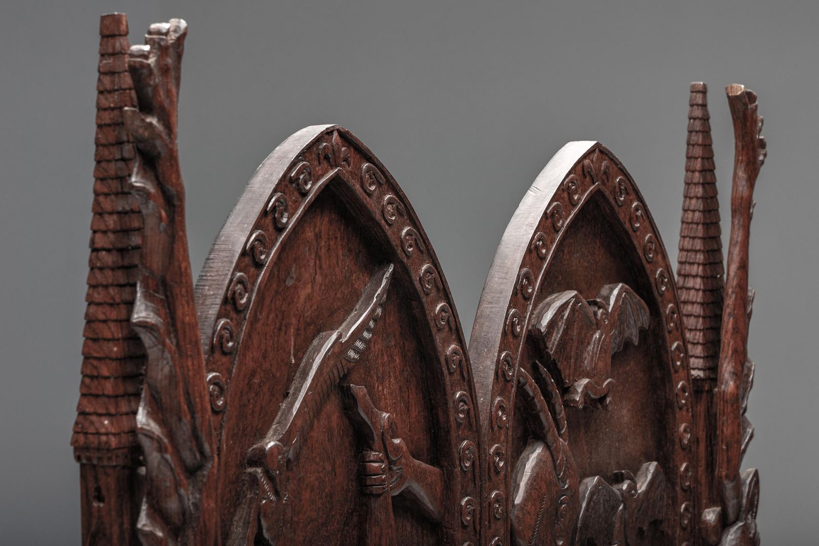 9695.0 Carved Throne Chairs With Relief Design In Wood, 20th Century photo