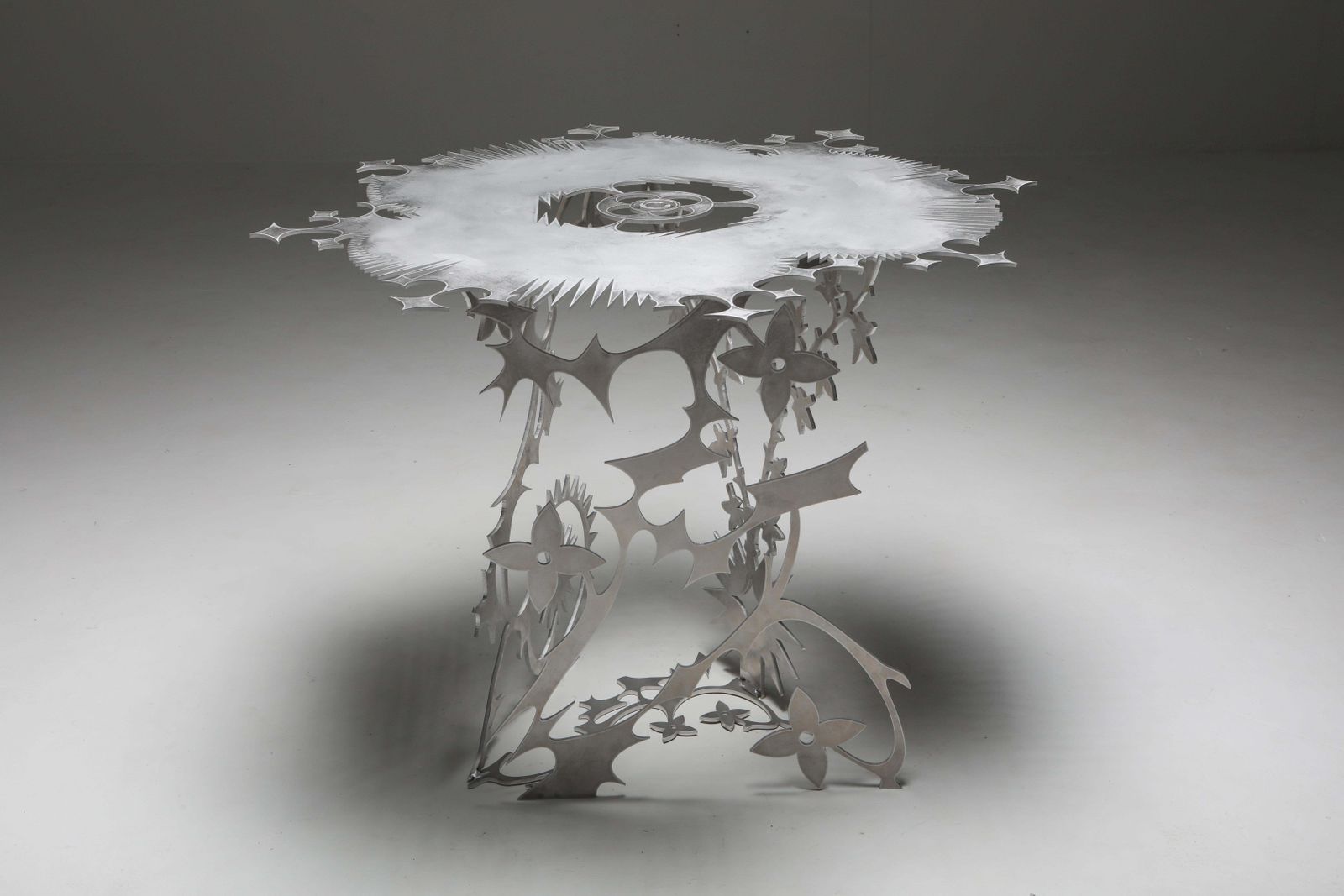 'Ornamentum 2' 6mm Lasered Aluminium Table Orson Van Beek & Quinten Mestdagh photo 4346.0