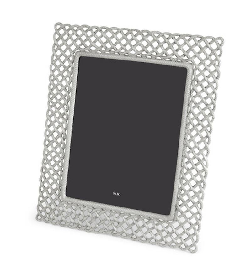 Love Knot Photo Frame In Silver Metal, Large Size Model. photo furniture
