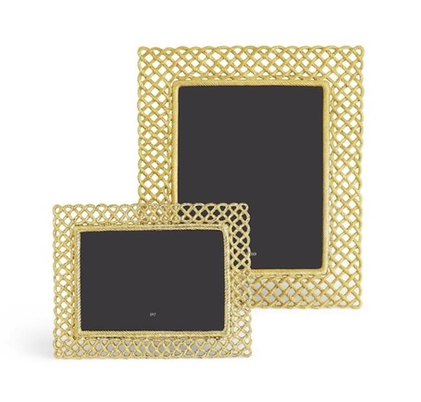 Love Knot Photo Frame In Gold Tone Metal, Large Size Model. photo Home Decor