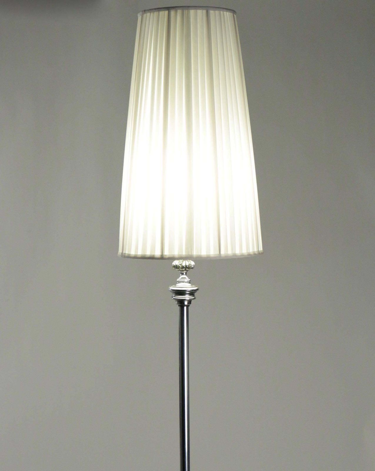 Floor Standing Lamp In Chrome From The Beginning Of The 20th Century photo 2421.0