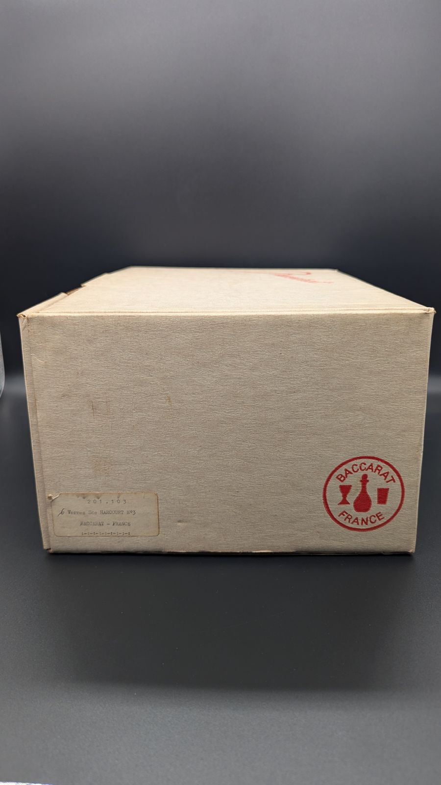 photo furniture Set Of Six Baccarat Harcourt 1841 Wine Glasses (Size 3) – Complete With Their Original Box From 1970s.