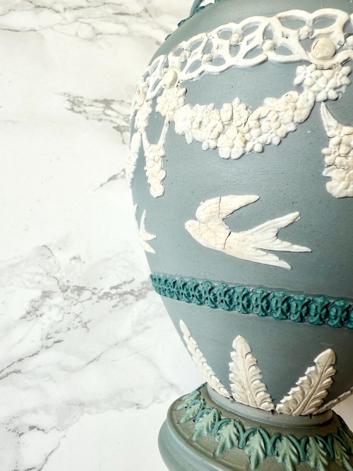 Antique 1884 Vase Rare Doulton Lambeth Art And Crafts Victorian Silicon Ware Bird Pattern Sparrow Floral Garland Jasperware photo 450.0