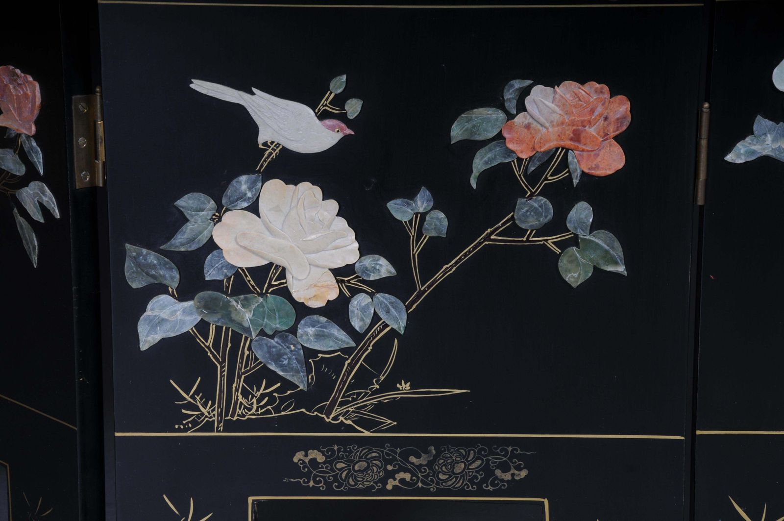 photo vinterior Exclusive Japanese Screen/Room Divider Made Of Black Lacquer, Painted And Inlaid