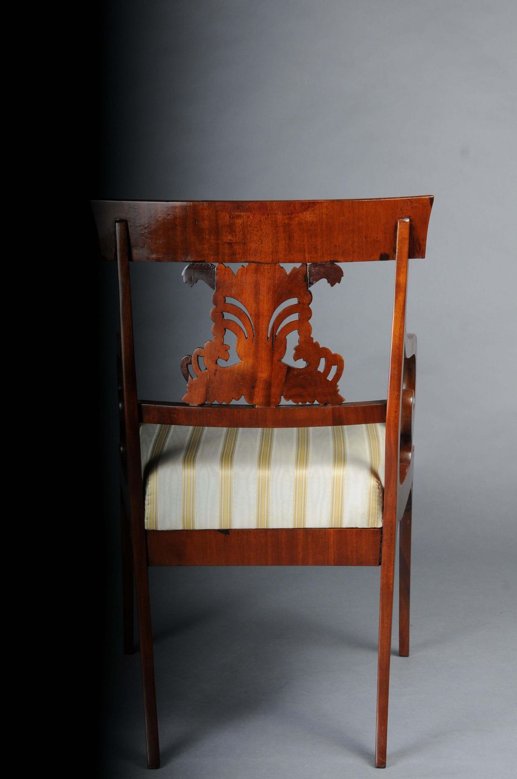 2961.0 Set Of 4 Biedermeier Armchairs Around 1835, Mahogany photo