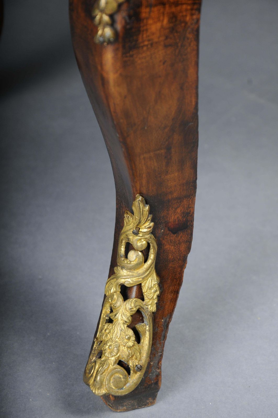 photo vinterior Antique Dresden Chest Of Drawers, Oak With Walnut Veneer, Around 1870