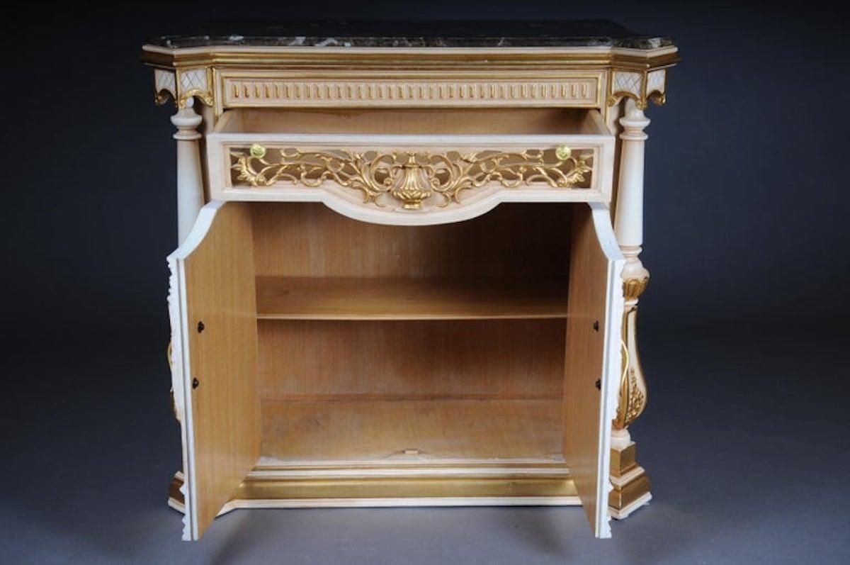 Magnificent Louis XV Chest Of Drawers / Sideboard photo vinterior
