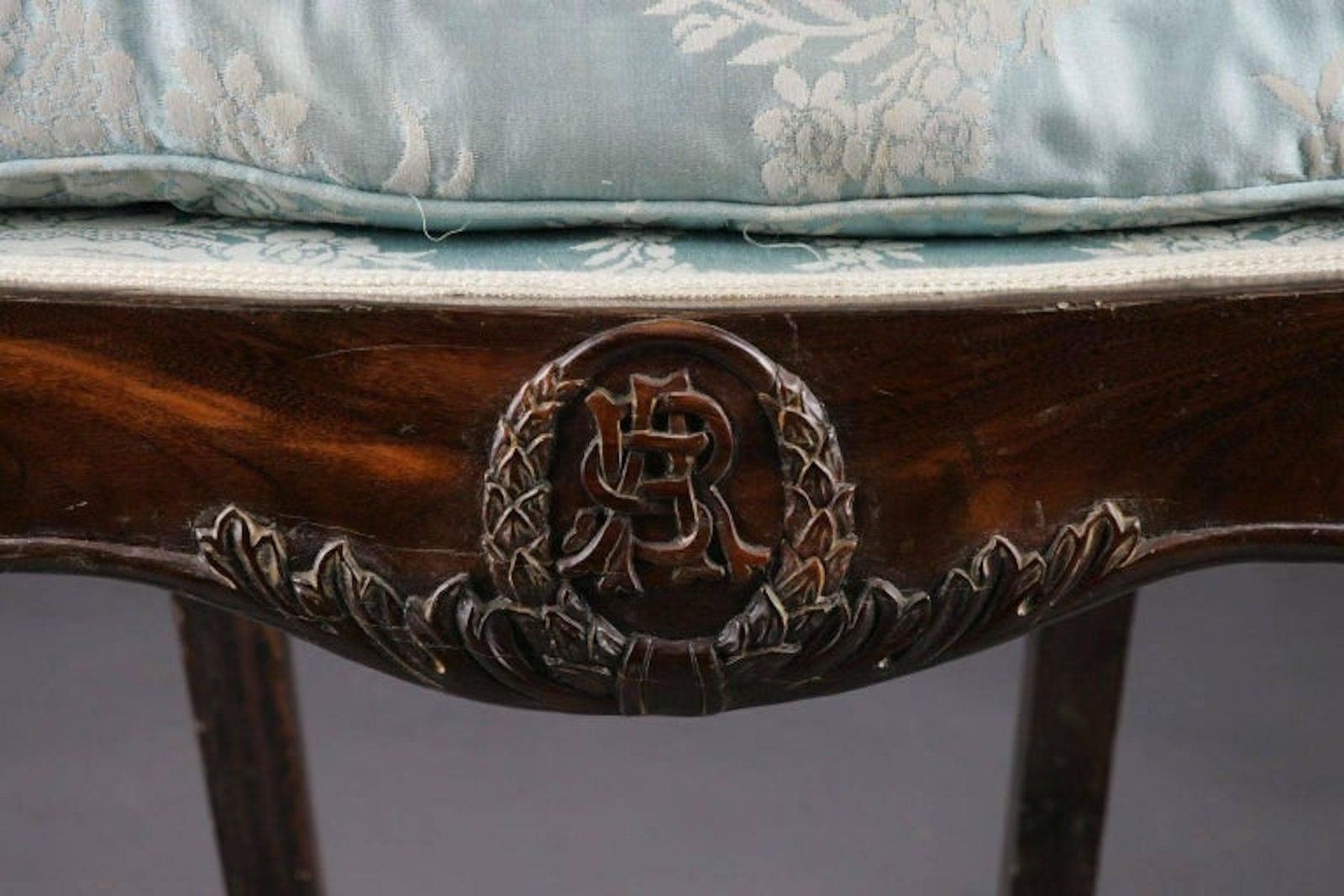 19th Century Baroque Thron Chair In Colonial Style photo vinterior