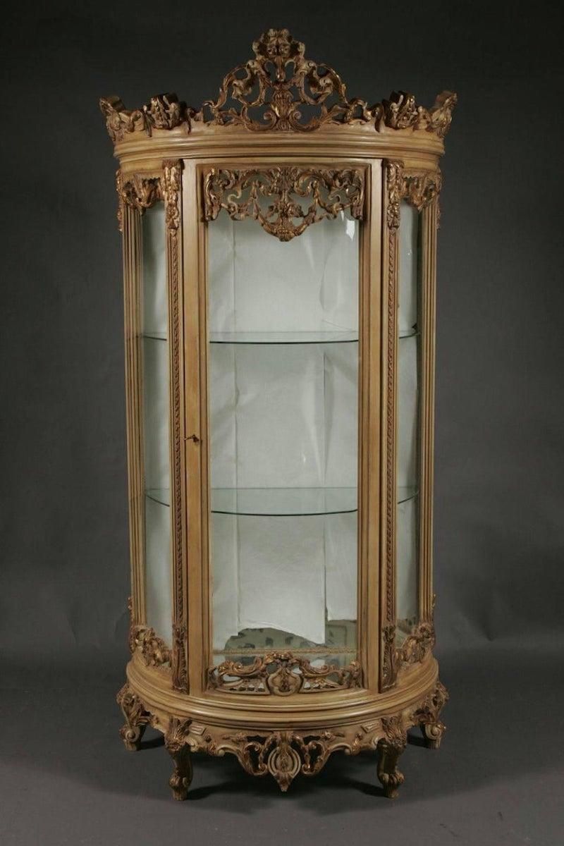 20th Century French Curved Feet Vitrine photo for sale