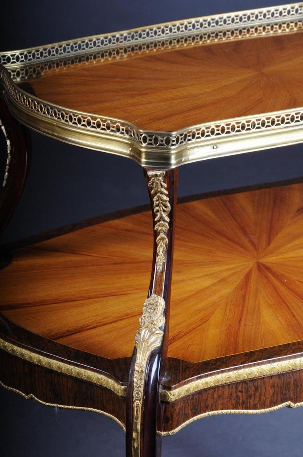 Unique French Side Table / étagère After F. Linke photo vinterior