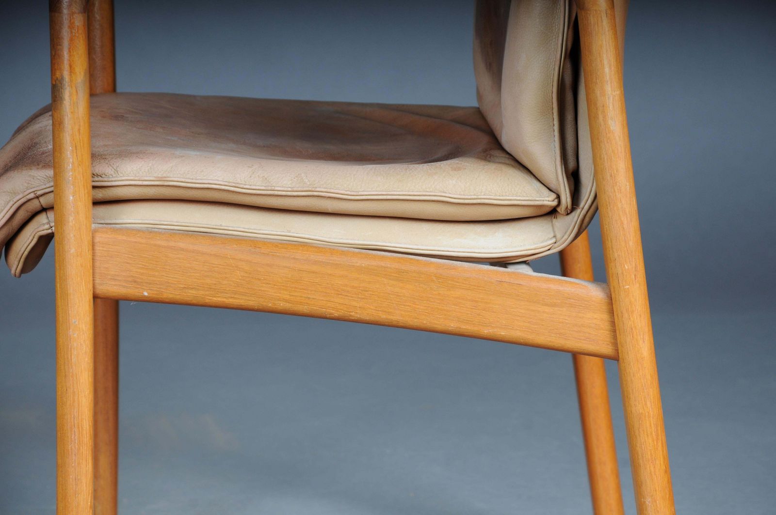 photo furniture Scandinavian Vintage Armchair, Teak 70s/80s